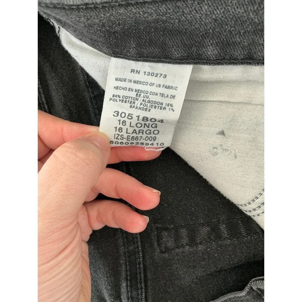 Lee Relaxed Fit Women Black Denim Shorts‎ Size 16 Long